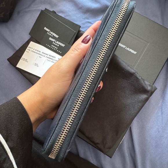 Saint Laurent Blue Wallet - Picture 6 of 11